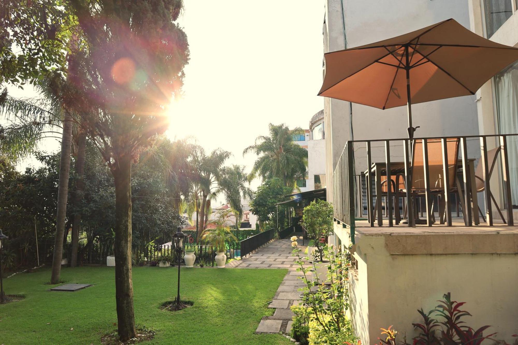 Hotel Grand Vista Κουερναβάκα Εξωτερικό φωτογραφία