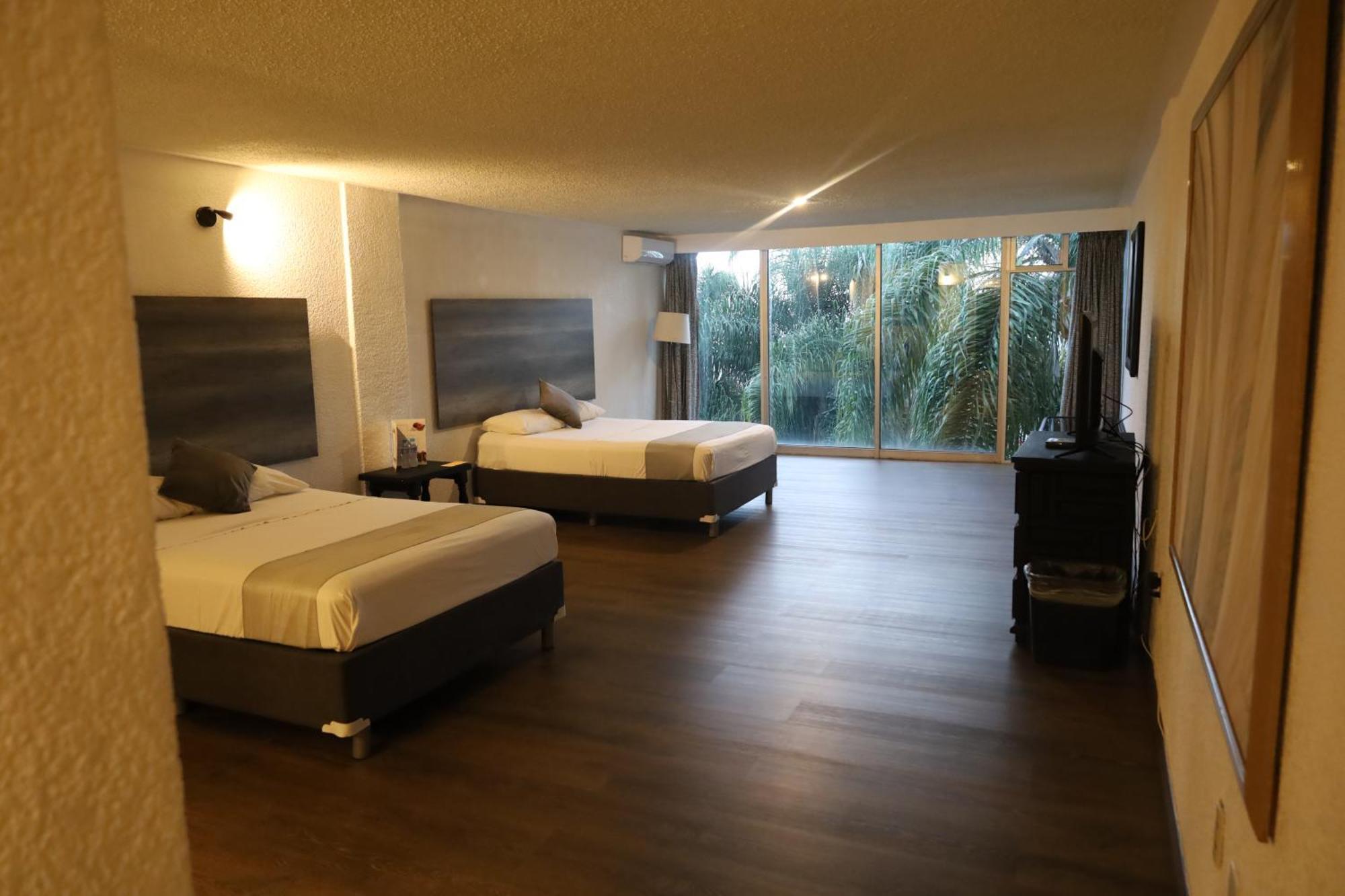 Hotel Grand Vista Κουερναβάκα Εξωτερικό φωτογραφία