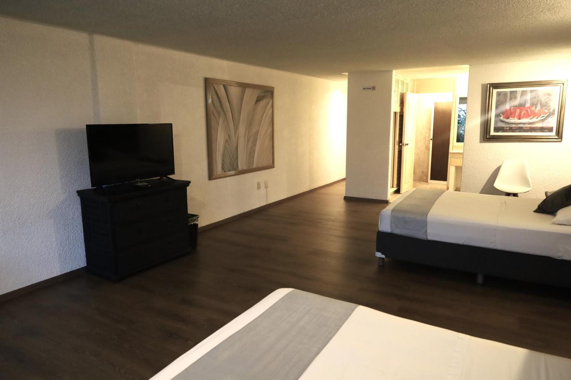 Hotel Grand Vista Κουερναβάκα Εξωτερικό φωτογραφία